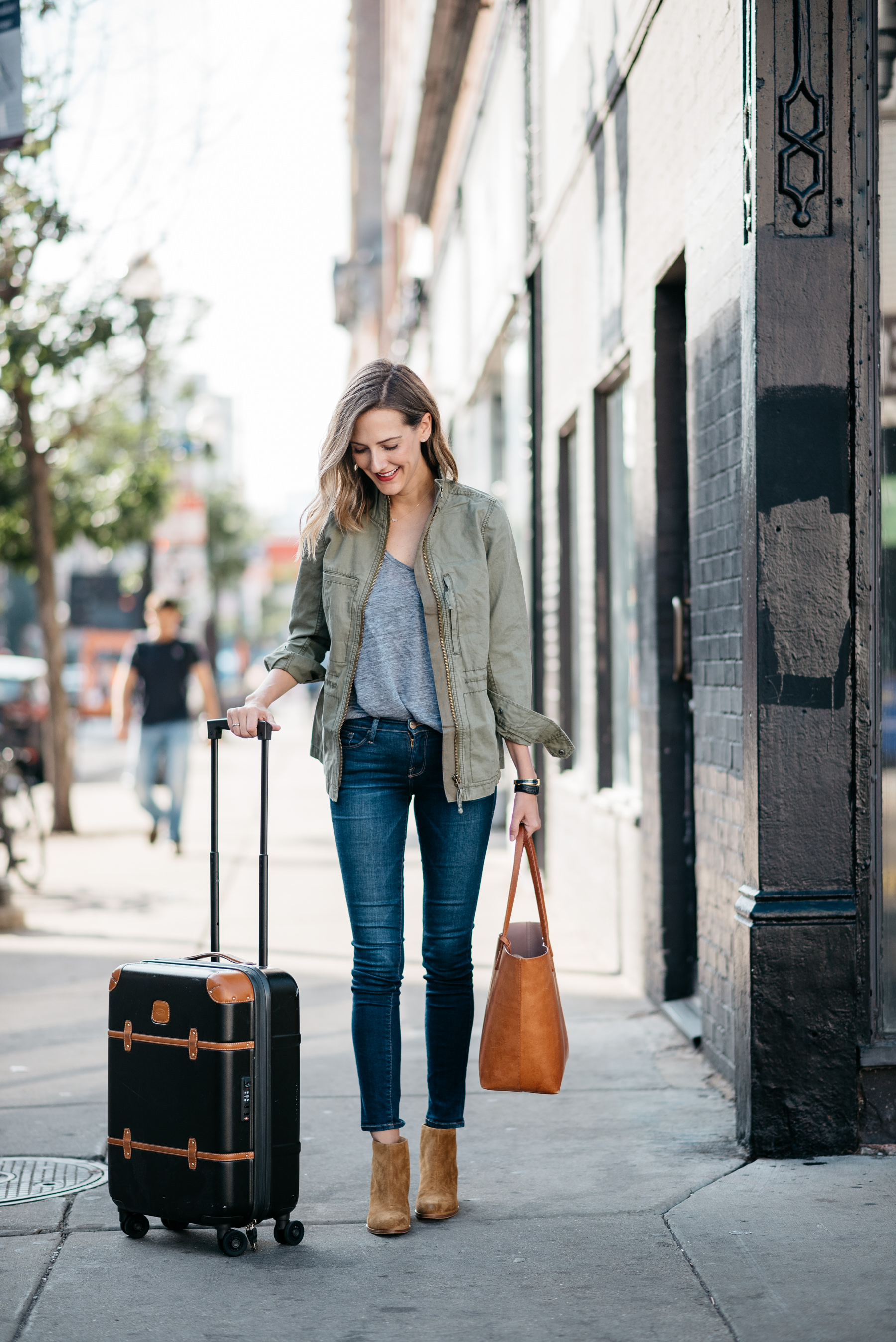 how to pack for work week easy airport travel style cute carryon suitcase