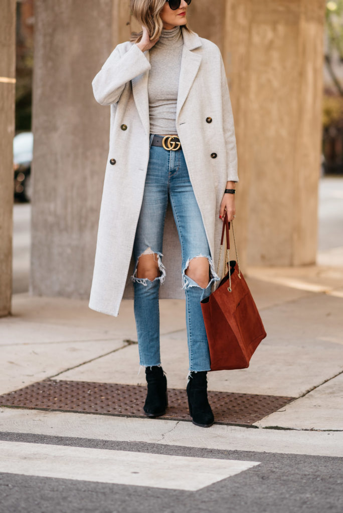 grey layers monochromatic levis gucci belt sezane winter fall fashion