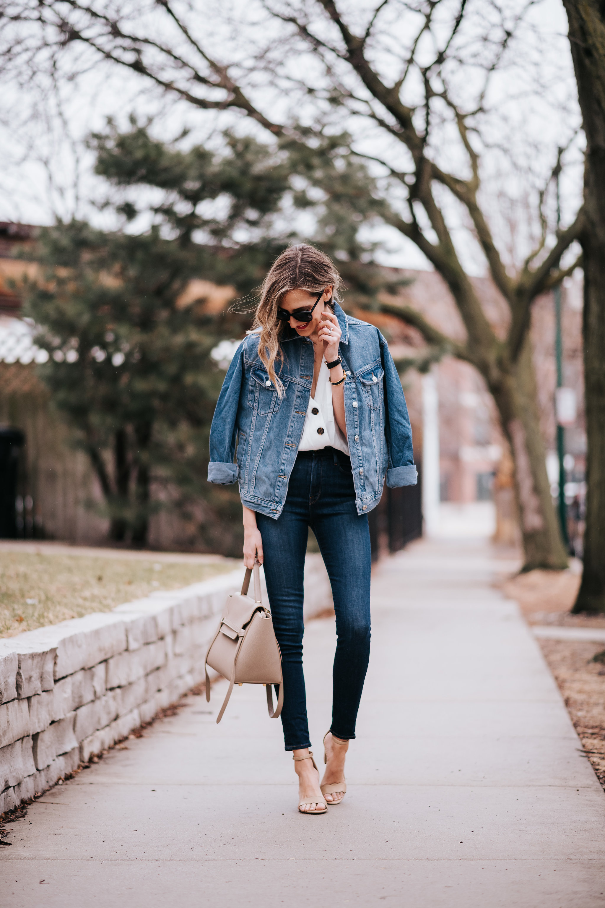 Oversized jean store jacket outfit ideas