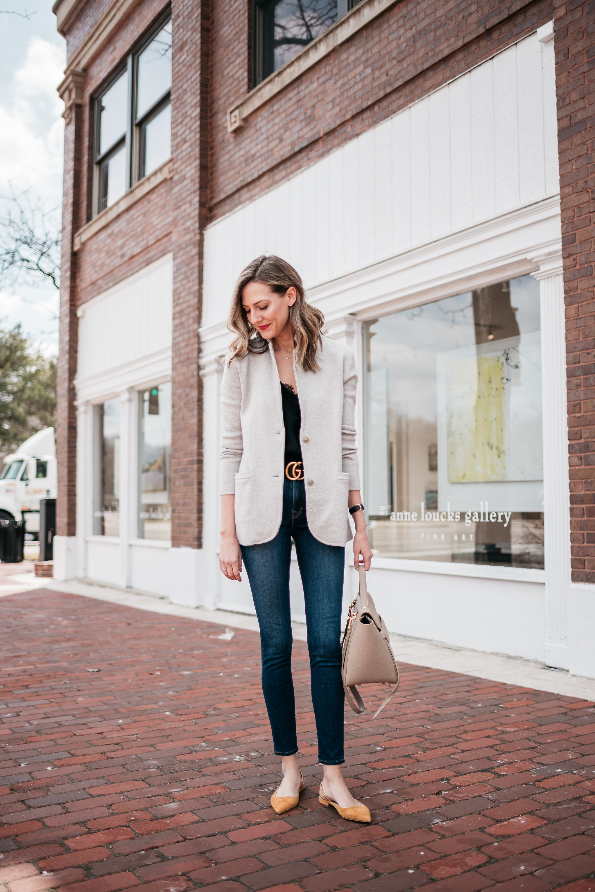 best everyday outfit ideas chic look jeans with flats and blazer