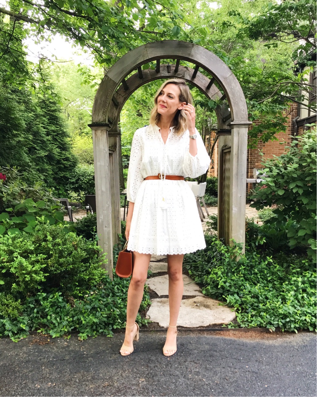 belted white dress with sandals shoshanna