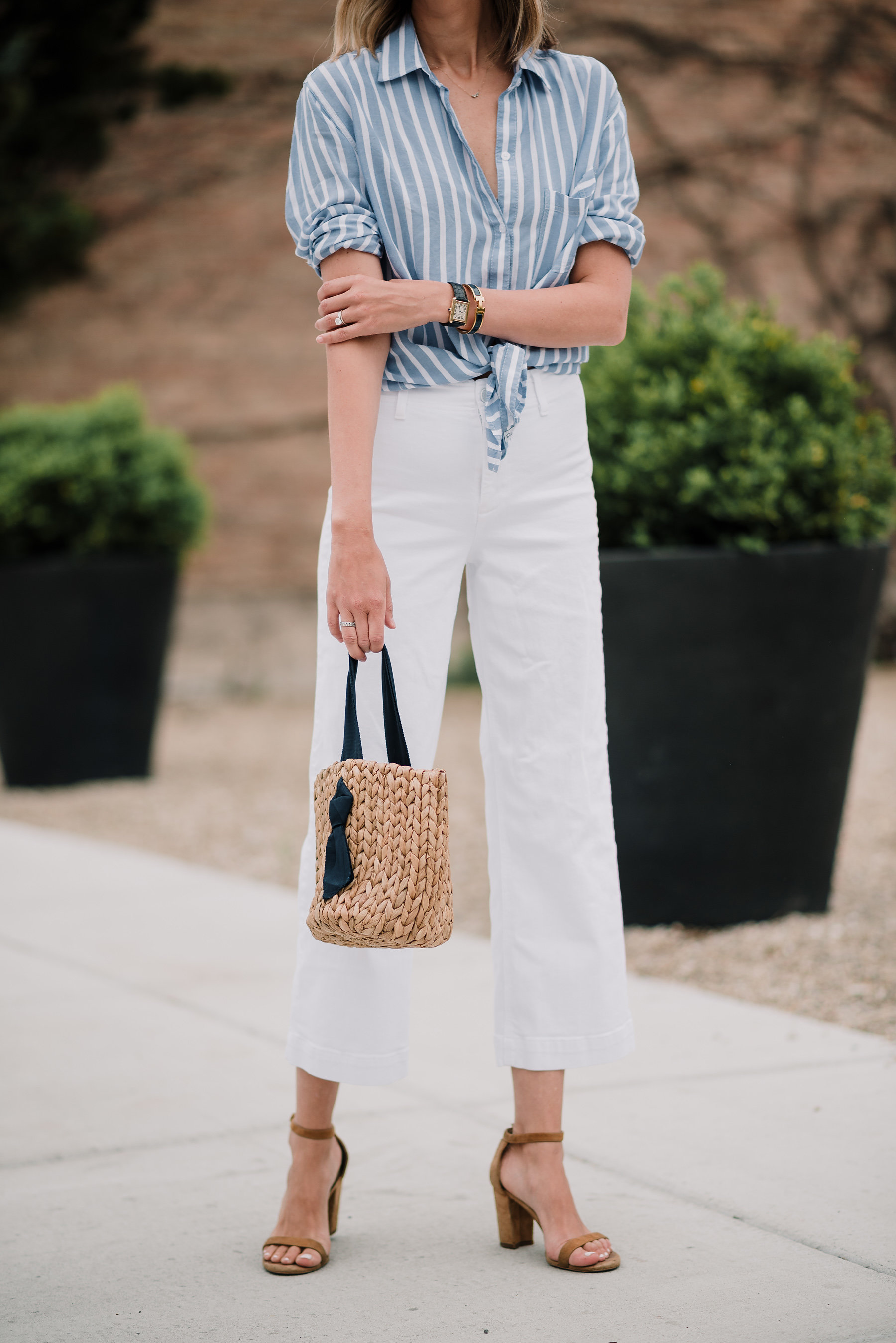 summer stripes rails tie shirt with jeans