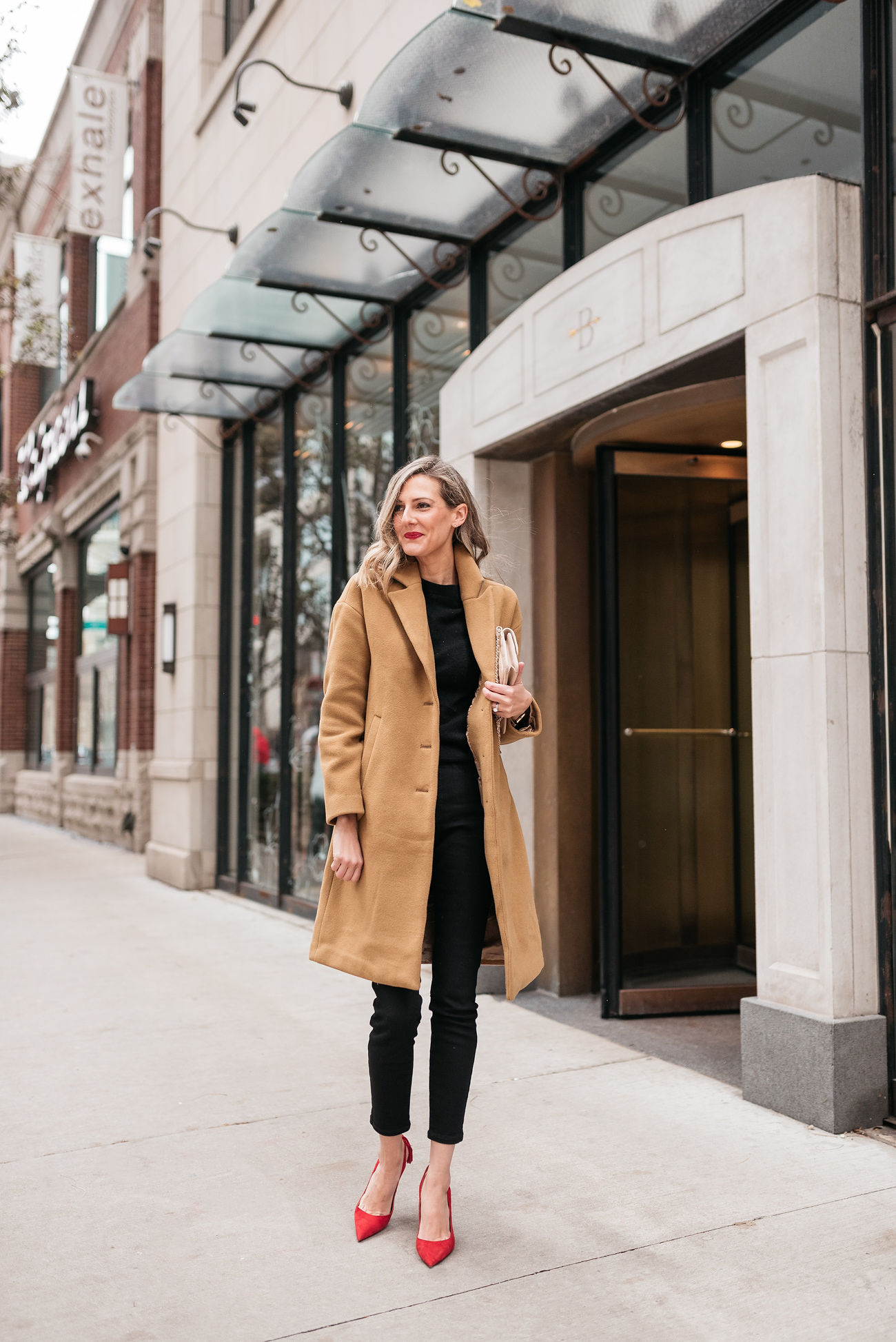 how to wear black and tan neutral combination