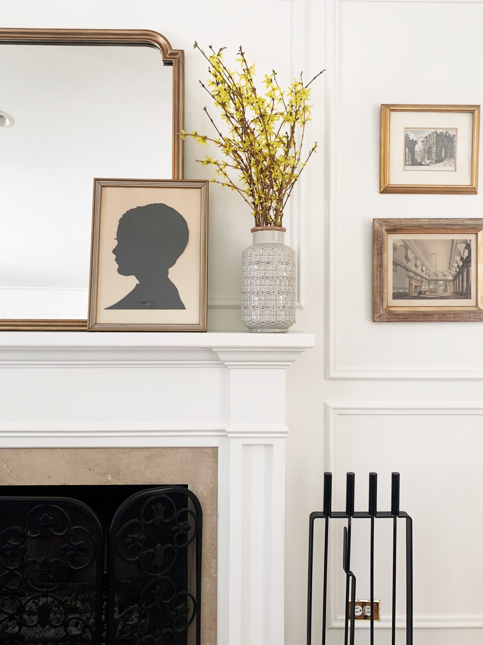 How to Add Picture Frame Molding to a Room - Southern Hospitality