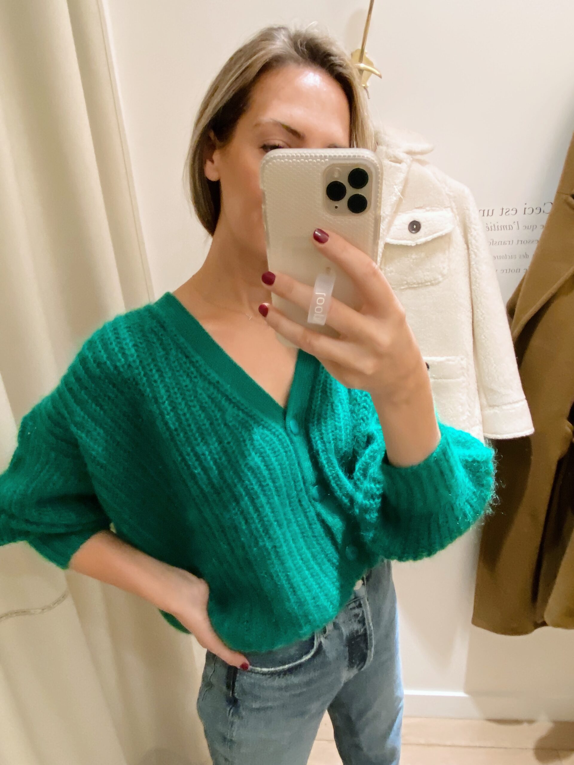 woman wearing green sweater from Sézane Paris Picks
