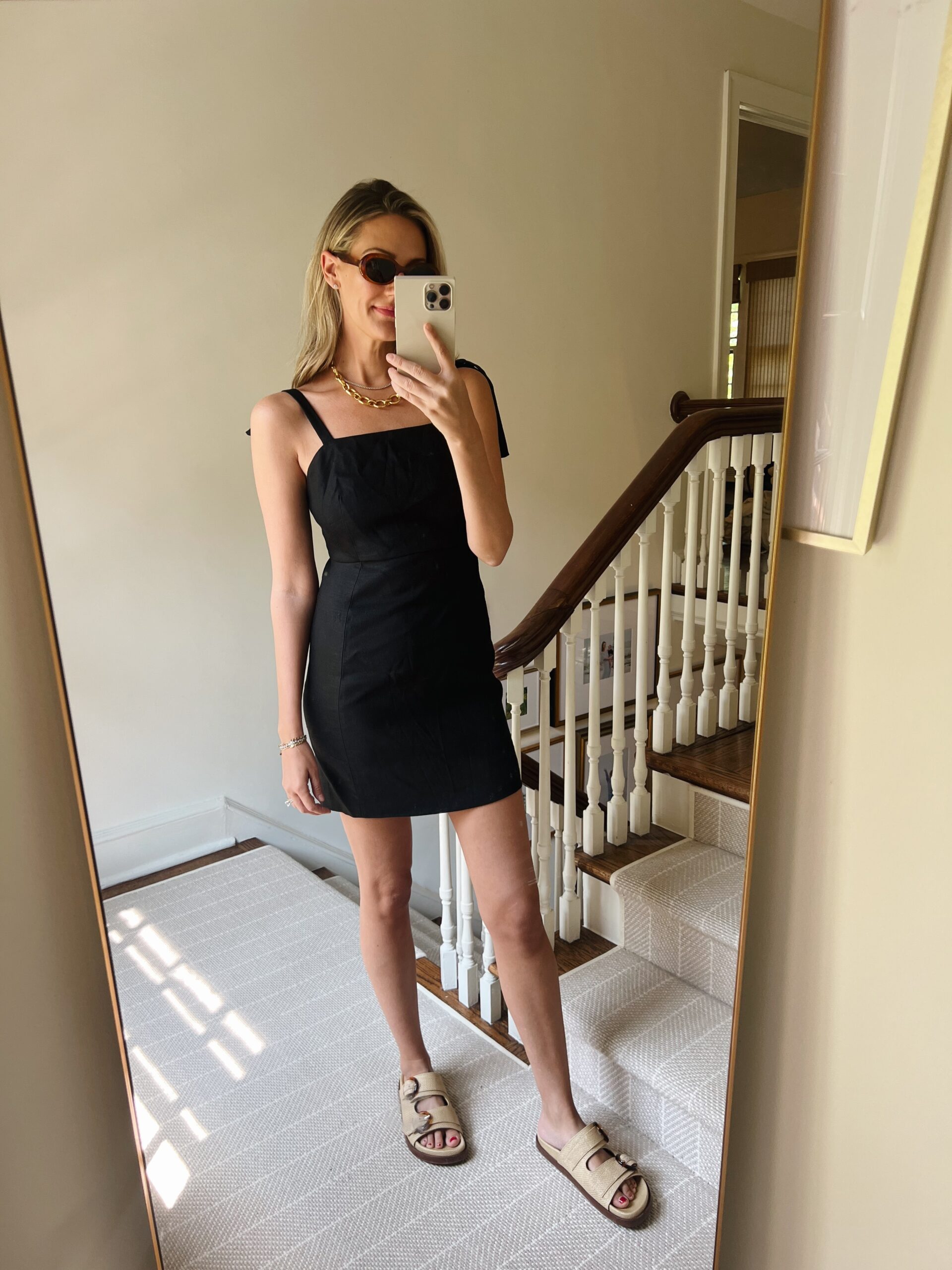 woman wearing black dress from Feminine Classic Sézane Picks